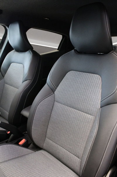 Renault Clio 1.0 eco-g Techno 100cv (10)