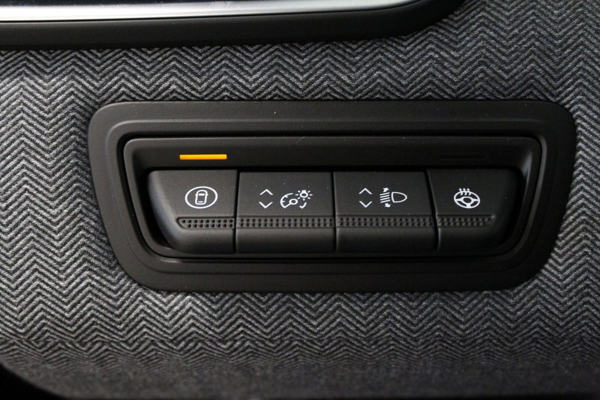 Renault Clio 1.0 eco-g Techno 100cv (12)