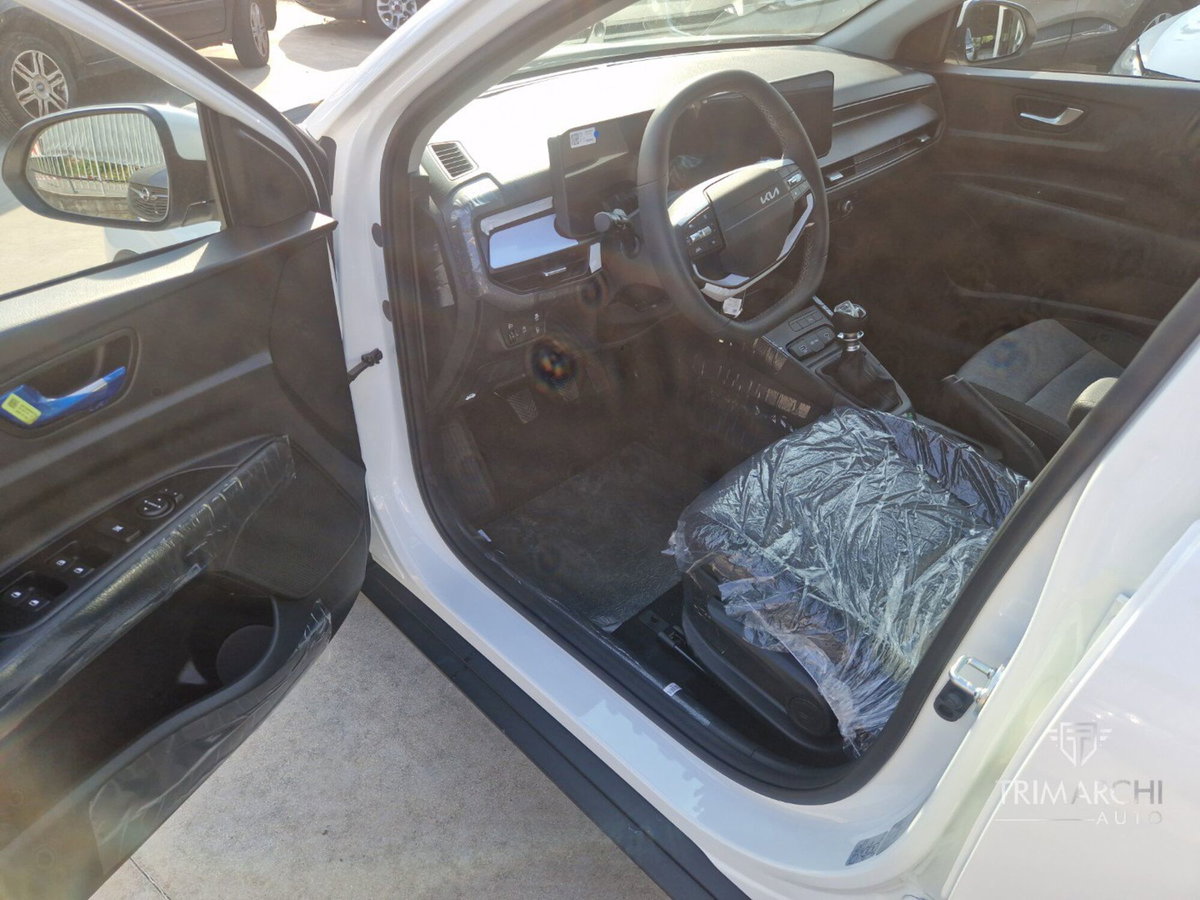 Kia Stonic 1.0 t-gdi mhev Style (10)