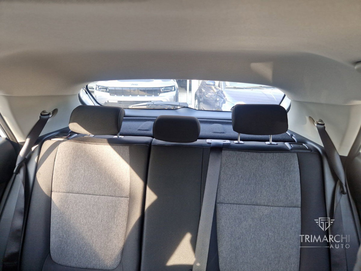 Kia Stonic 1.0 t-gdi mhev Style (11)