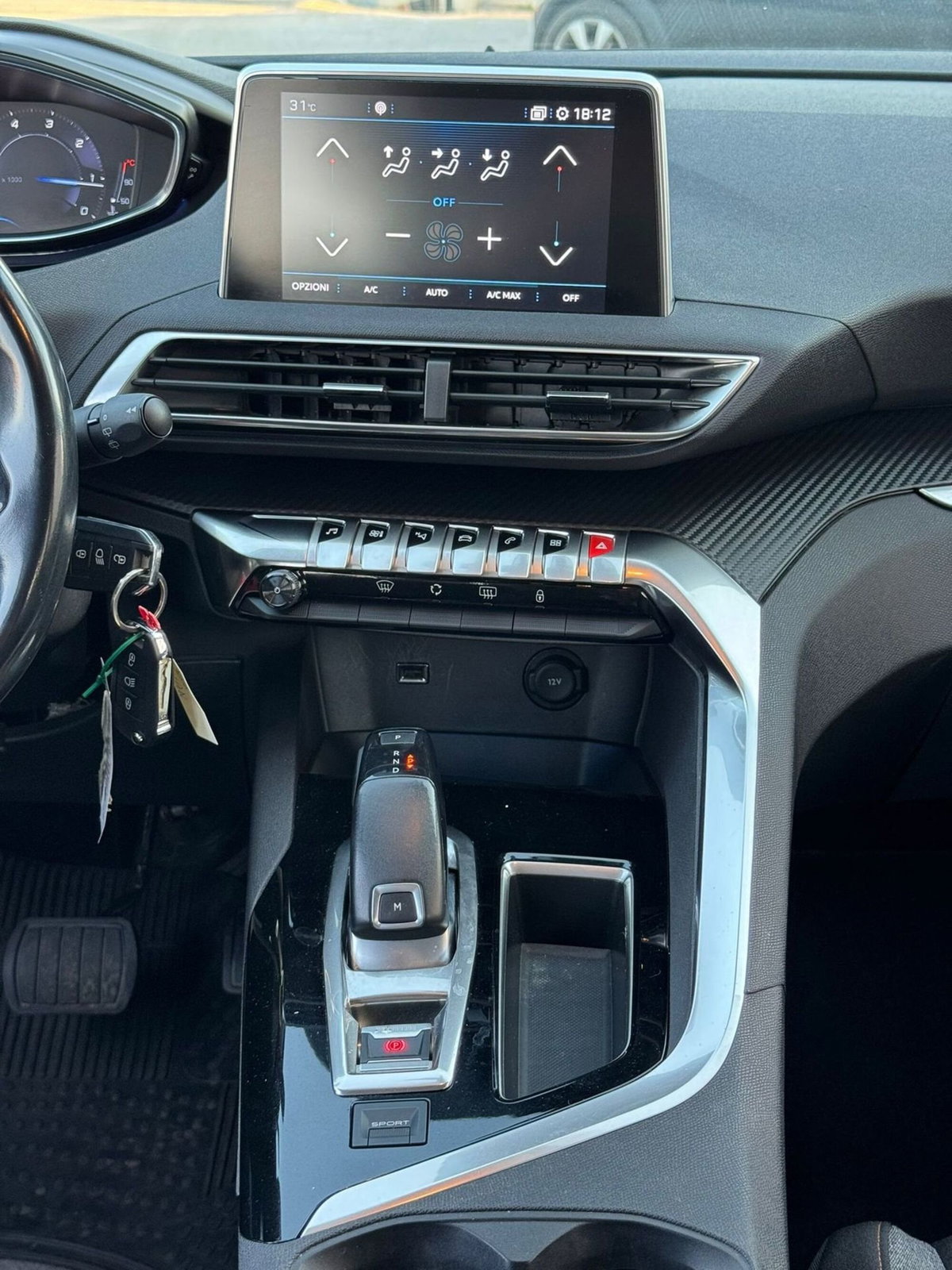 Peugeot 3008 BlueHDi 130 S&S EAT8 Active Business (13)