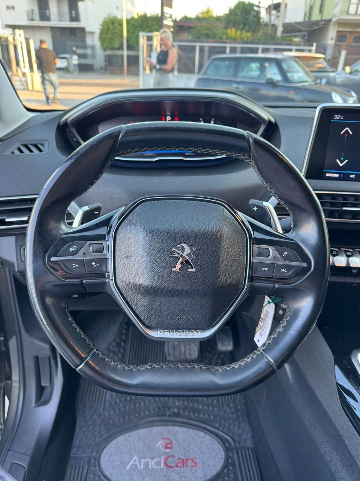 Peugeot 3008 BlueHDi 130 S&S EAT8 Active Business (7)