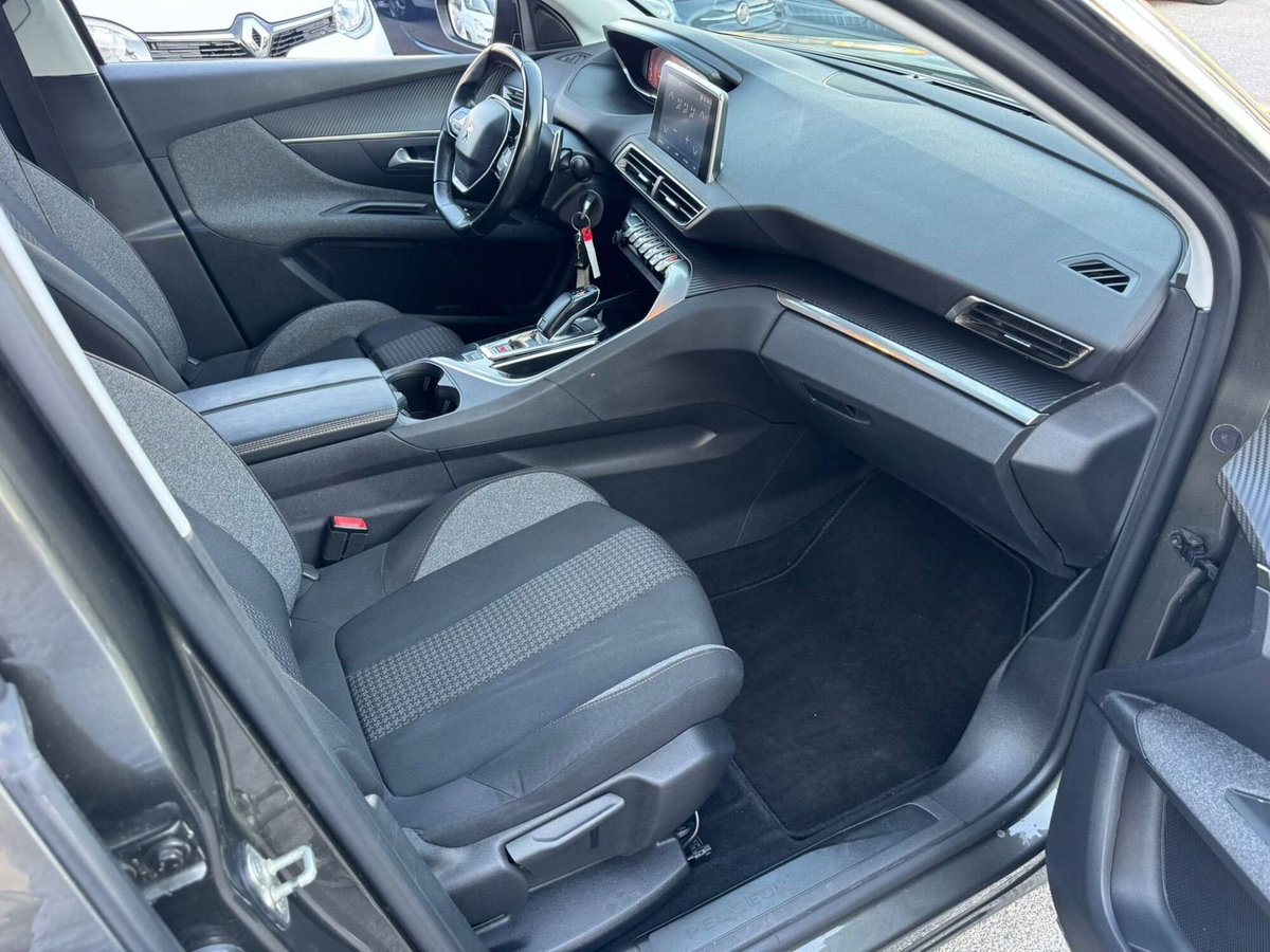 Peugeot 3008 BlueHDi 130 S&S EAT8 Active Business (9)