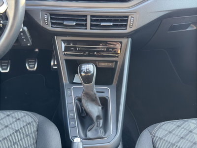Volkswagen Polo 1.0 tsi R-Line 95cv (16)