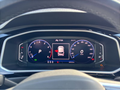 Volkswagen T-Roc 1.5 tsi R-Line dsg (12)