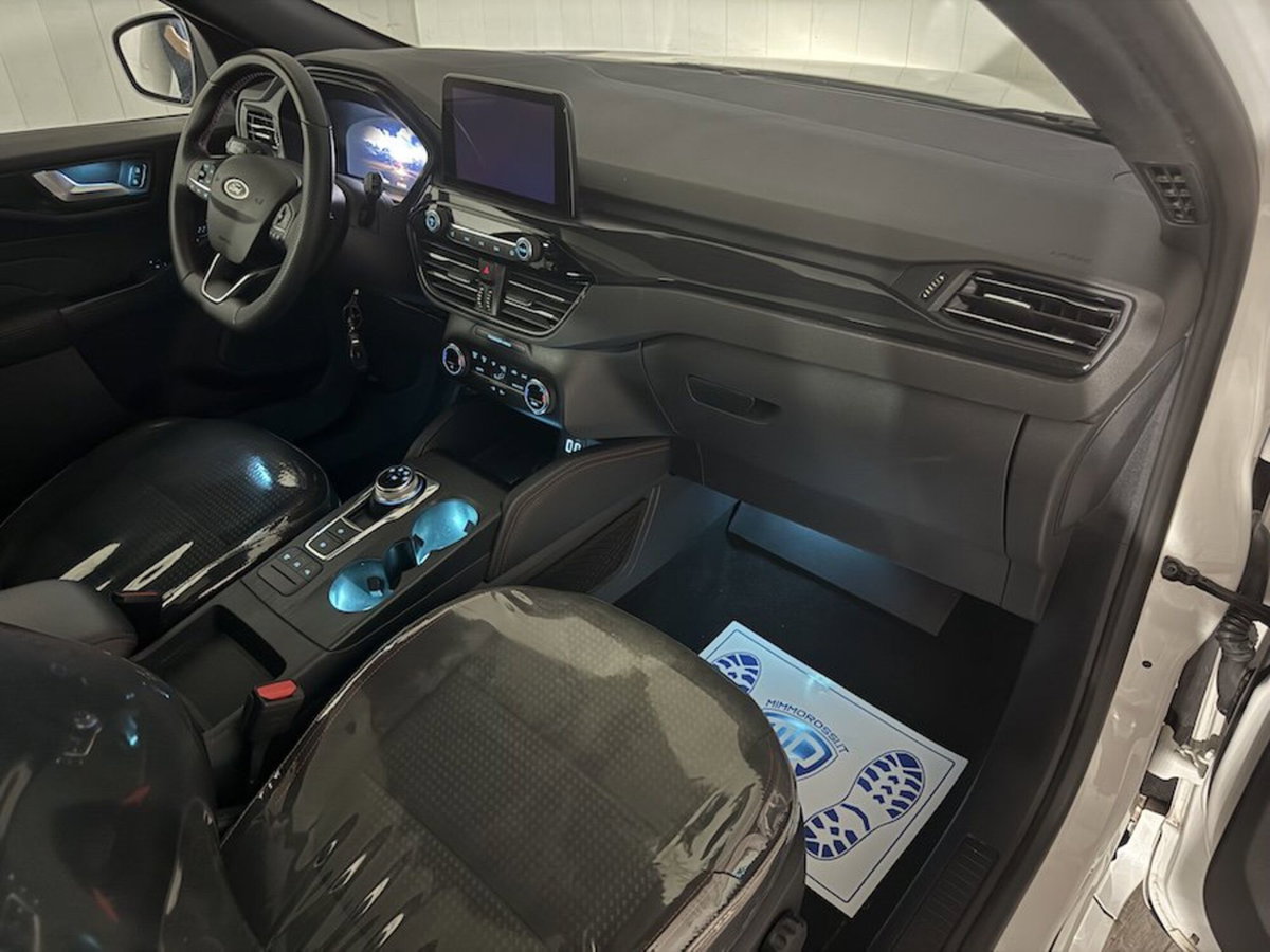 Ford Kuga 2.0 EcoBlue 120 CV aut. 2WD ST-Line X (20)