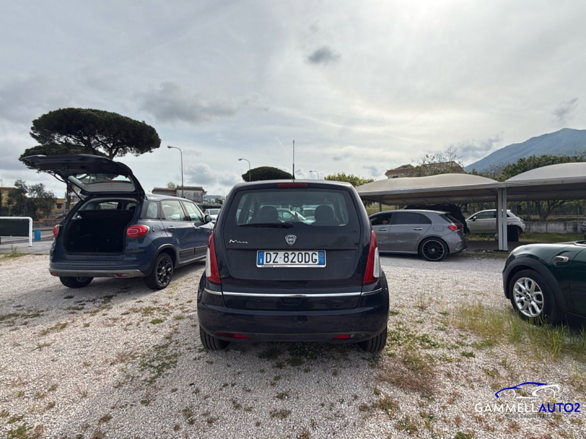 Lancia Musa 1.4 Argento Ecochic GPL (4)