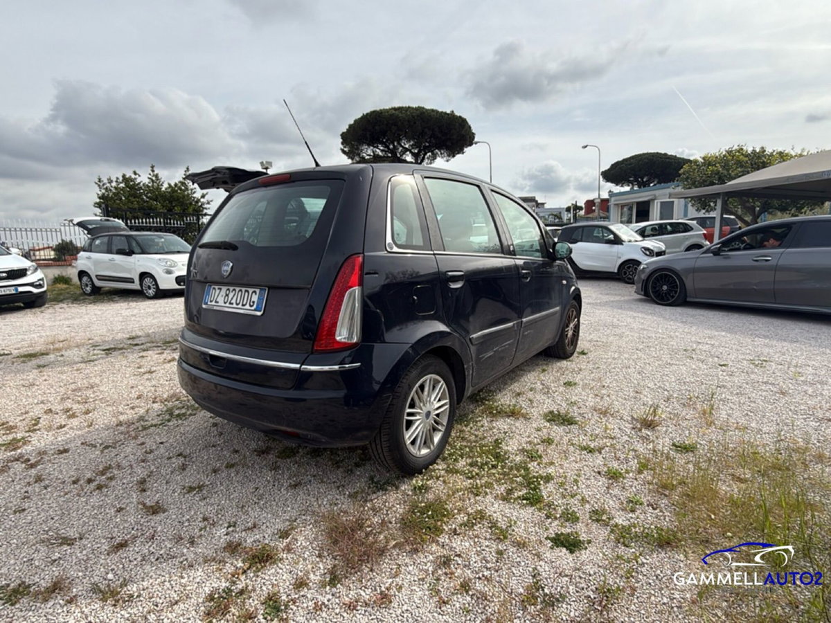 Lancia Musa 1.4 Argento Ecochic GPL (5)