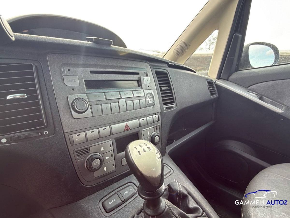 Lancia Musa 1.4 Argento Ecochic GPL (8)
