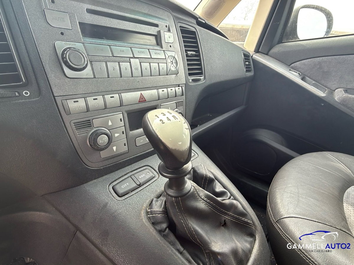 Lancia Musa 1.4 Argento Ecochic GPL (9)