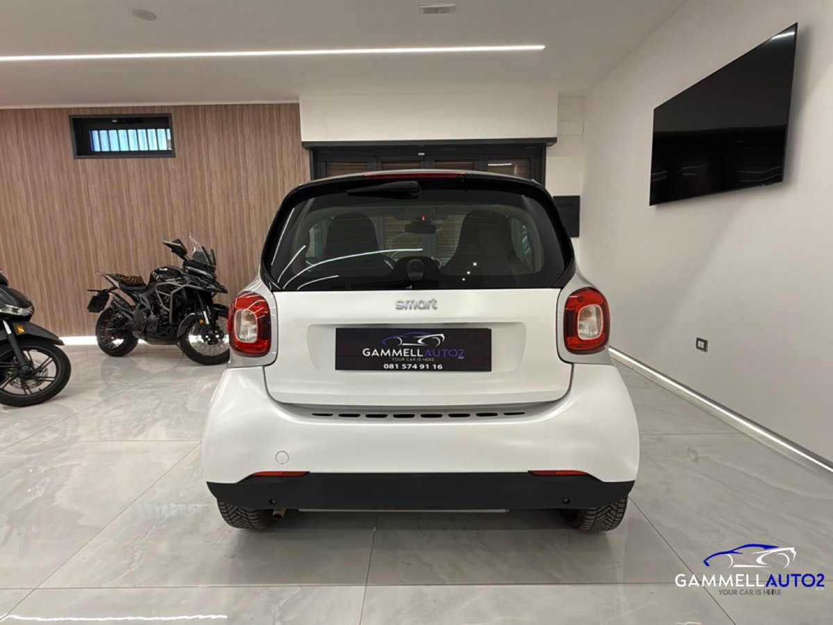 smart Fortwo 70 1.0 twinamic Sport edition 1 (8)