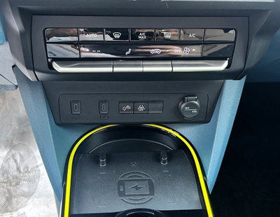 Fiat Grande Panda 1.2 hybrid La Prima 110cv edct (16)