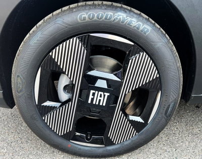 Fiat Grande Panda 1.2 hybrid La Prima 110cv edct (9)