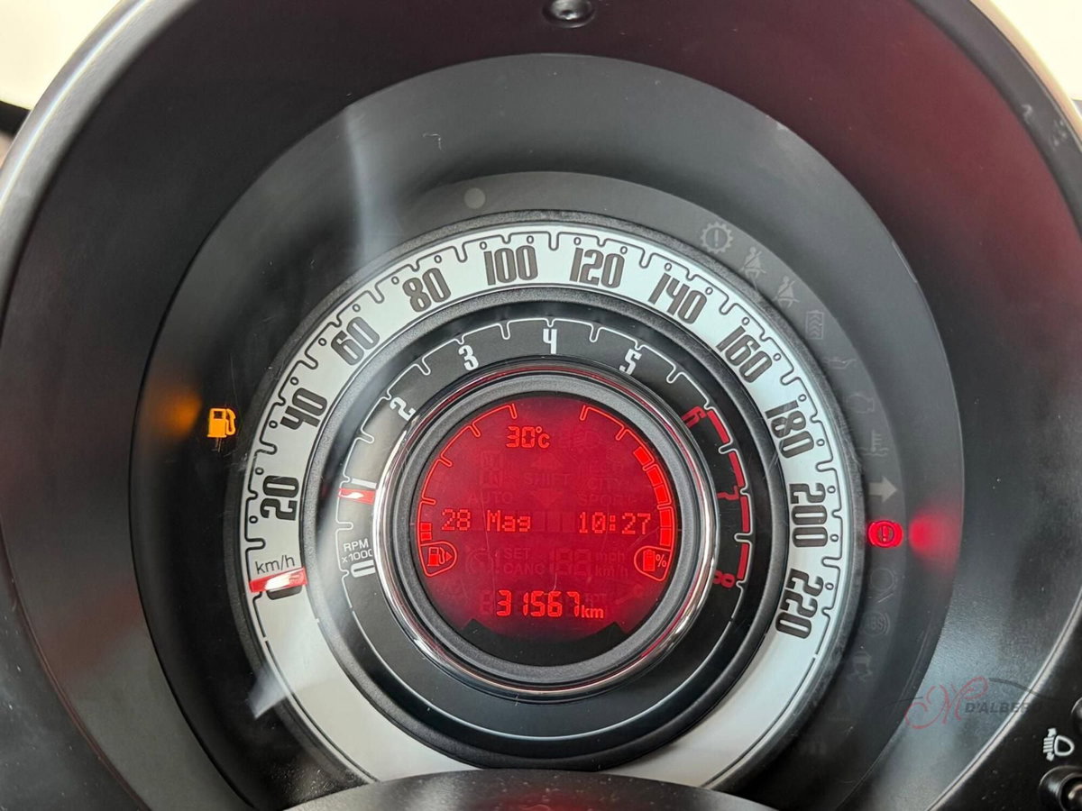 Fiat 500 1.0 Hybrid Red (9)