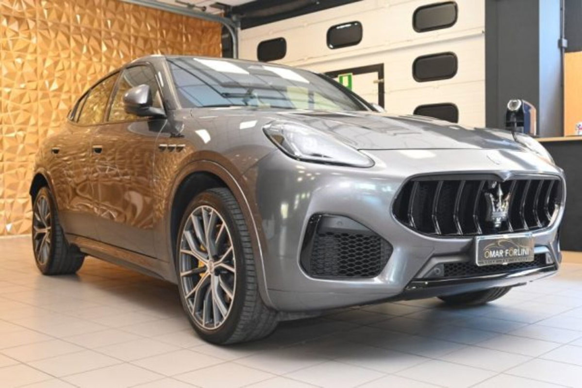Maserati Grecale .0 mhev Modena 330cv auto (2)