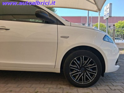 Lancia Ypsilon 1.0 FireFly 5 porte S&S Hybrid Ecochic Gold (11)