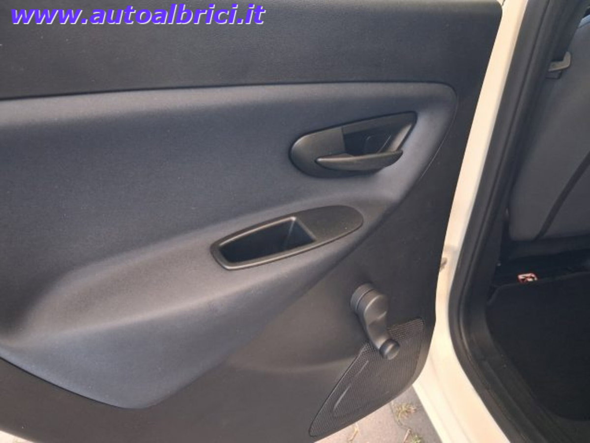 Lancia Ypsilon 1.0 FireFly 5 porte S&S Hybrid Gold Plus (17)
