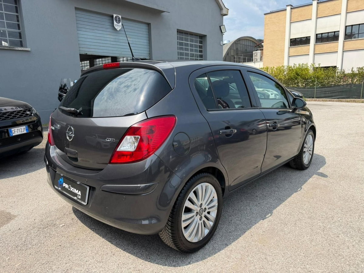 Opel Corsa 1.3 CDTI 75CV 5 porte Cosmo (6)