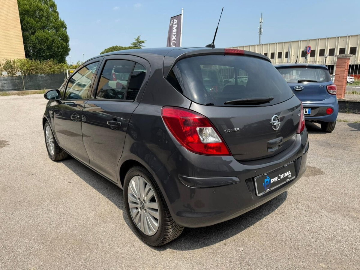 Opel Corsa 1.3 CDTI 75CV 5 porte Cosmo (8)