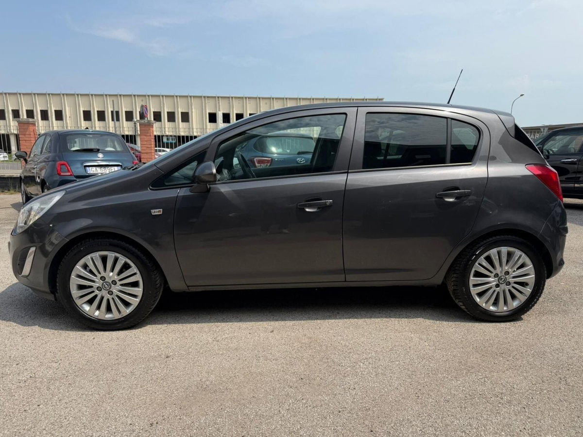 Opel Corsa 1.3 CDTI 75CV 5 porte Cosmo (9)