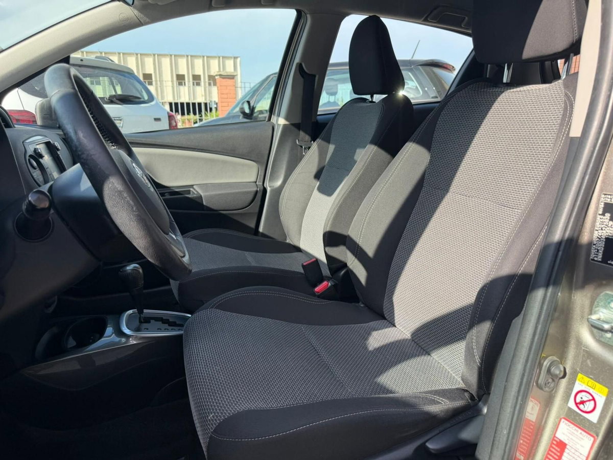 Toyota Yaris 1.5 Hybrid 5 porte Active (10)