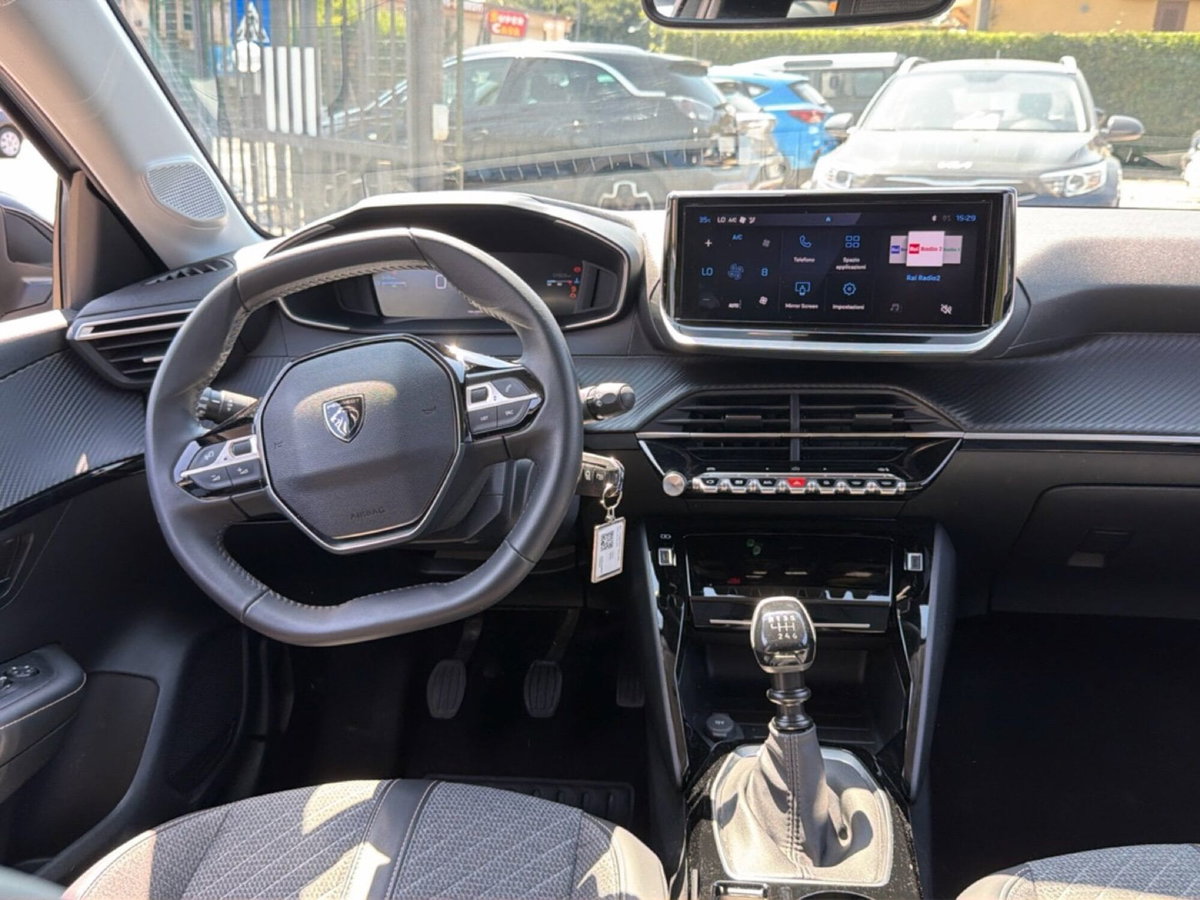 Peugeot 208 PureTech 100 Stop&Start 5 porte Allure (11)