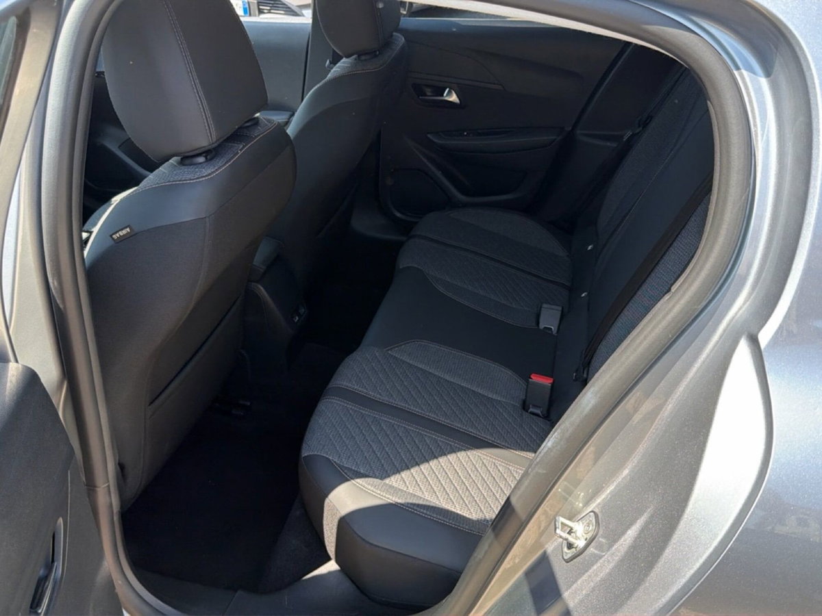 Peugeot 208 PureTech 100 Stop&Start 5 porte Allure (15)