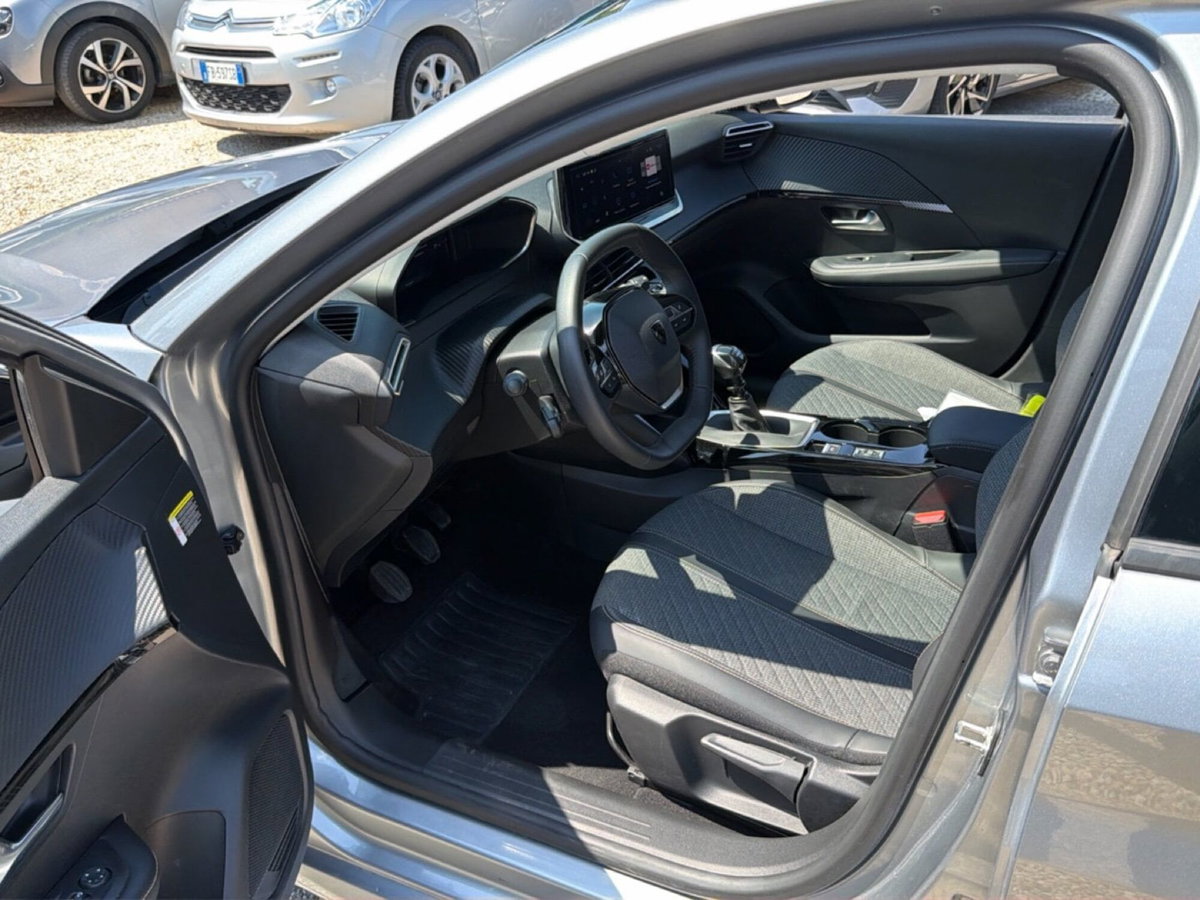 Peugeot 208 PureTech 100 Stop&Start 5 porte Allure (16)