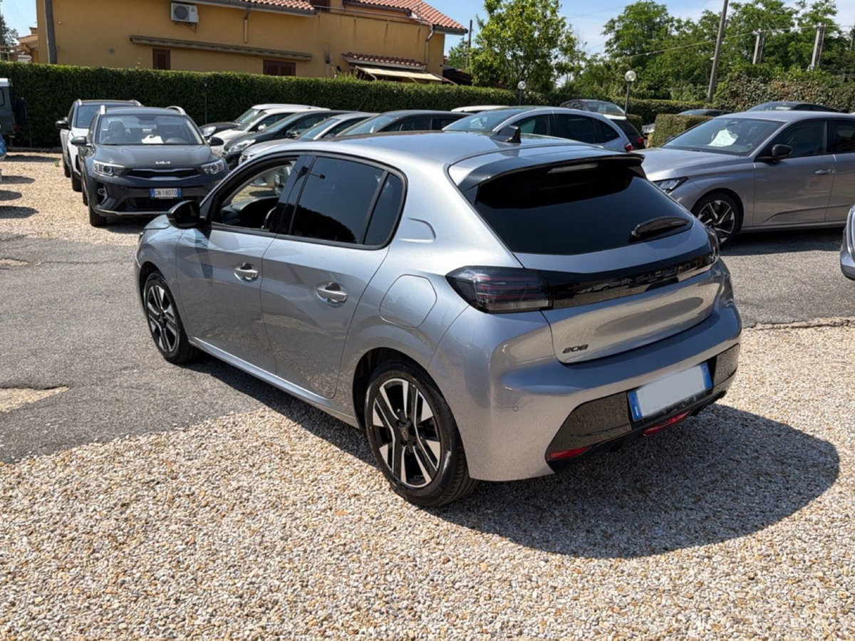 Peugeot 208 PureTech 100 Stop&Start 5 porte Allure (3)