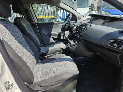 Lancia Ypsilon 1.2 69 CV 5 porte GPL Ecochic Elefantino Blu (11)