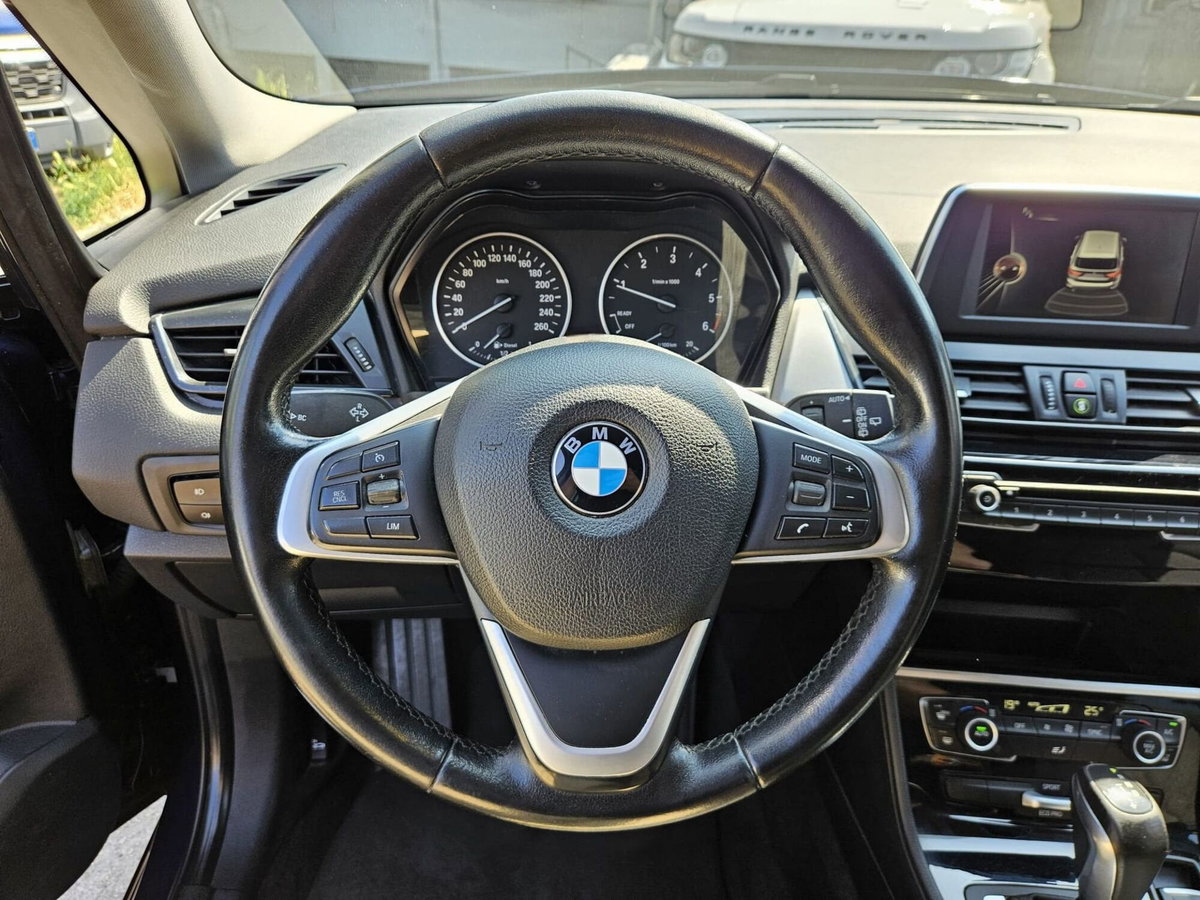 BMW Serie 2 Gran Tourer 220d (12)