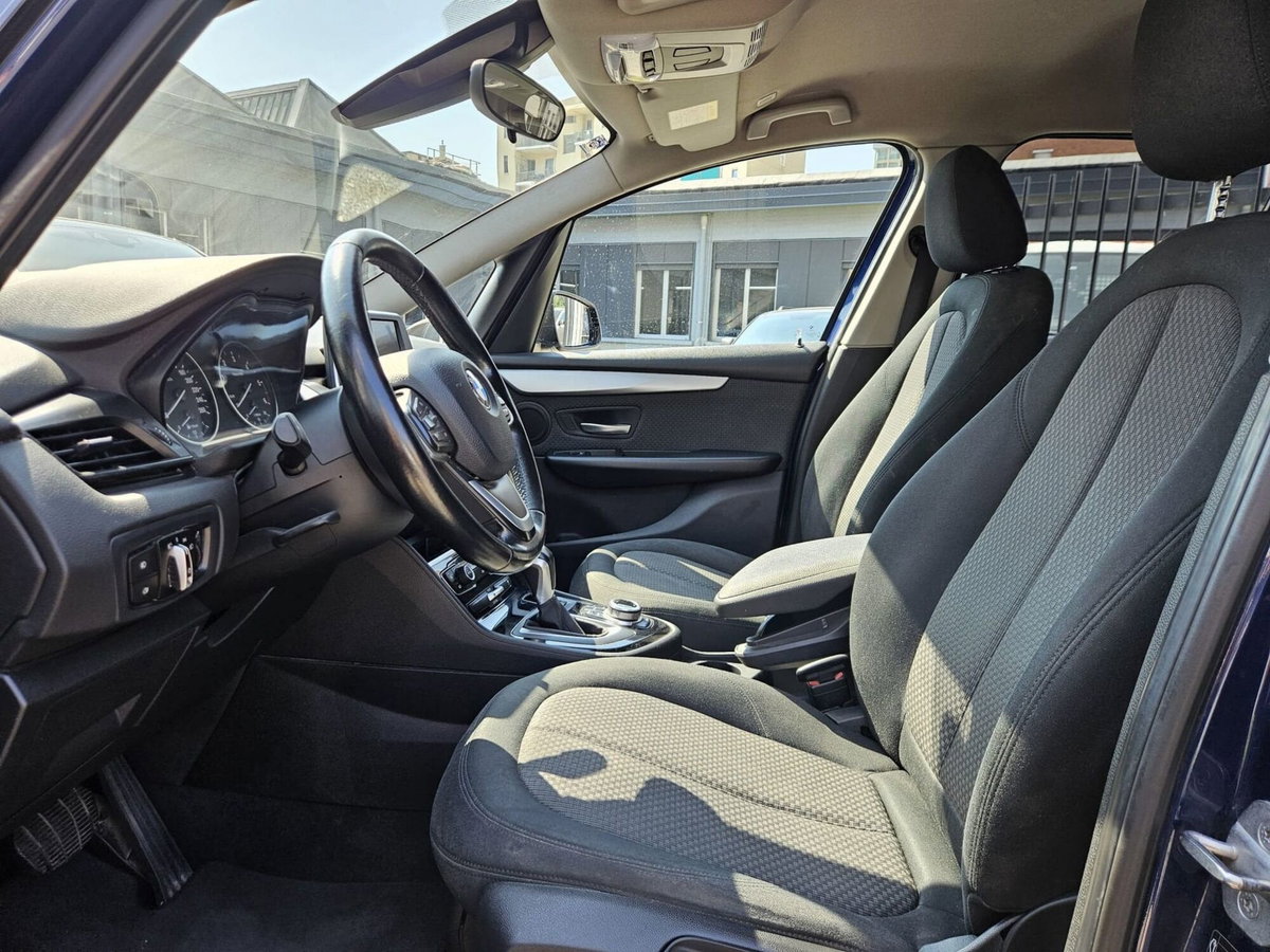 BMW Serie 2 Gran Tourer 220d (7)