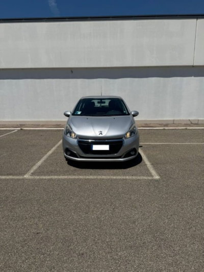 Peugeot 208 1.2 puretech Active s&s 100cv usata