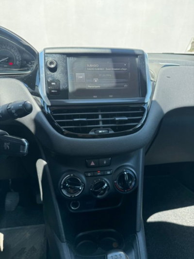 Peugeot 208 1.2 puretech Active s&s 100cv (7)