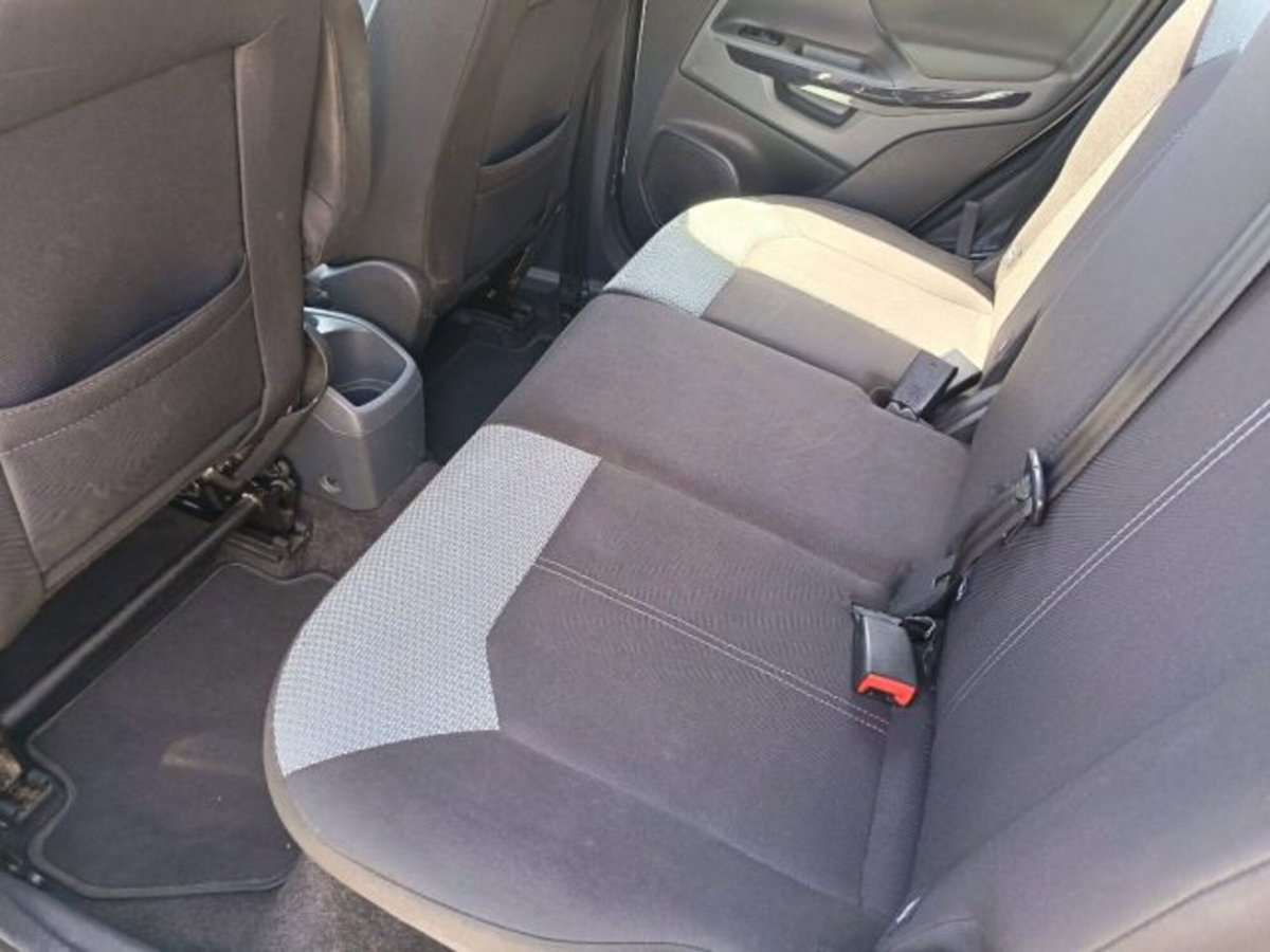 Ford EcoSport 1.5 TDCi 90 CV Titanium (10)