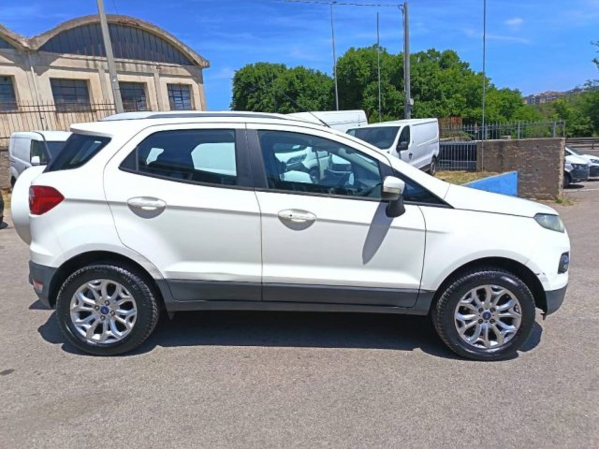 Ford EcoSport 1.5 TDCi 90 CV Titanium (4)
