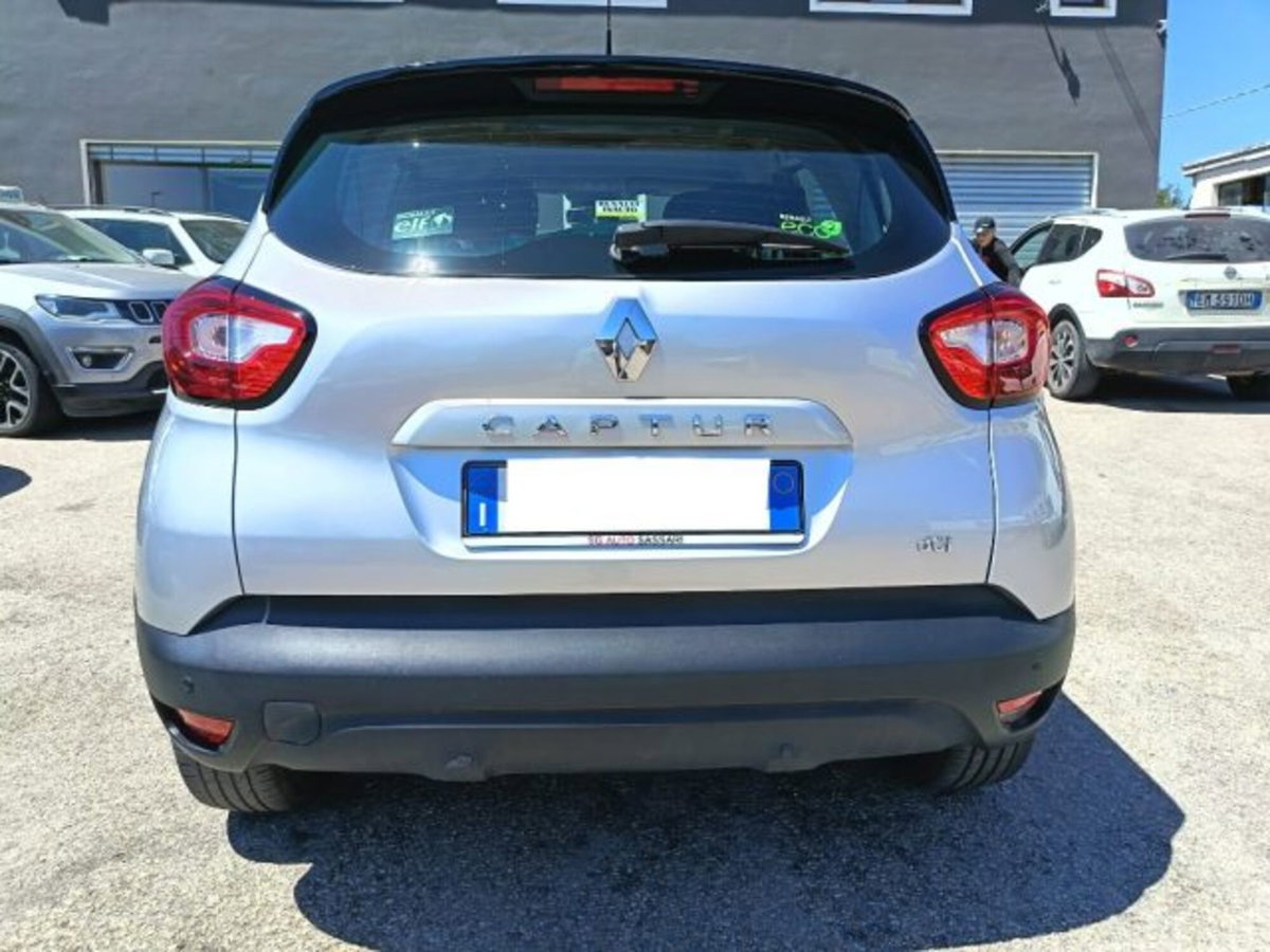 Renault Captur 1.5 dCi 8V 90 CV EDC Energy R-Link (6)