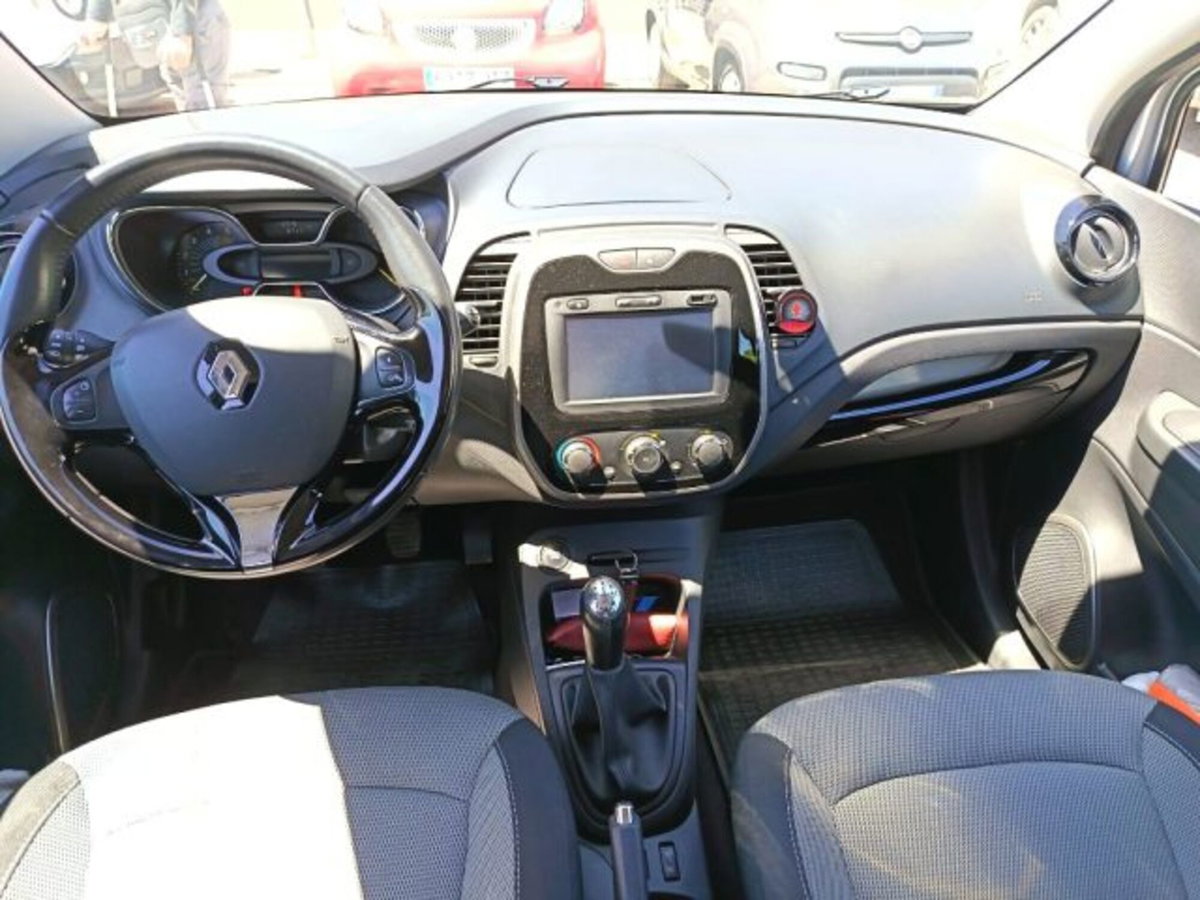 Renault Captur 1.5 dCi 8V 90 CV EDC Energy R-Link (9)