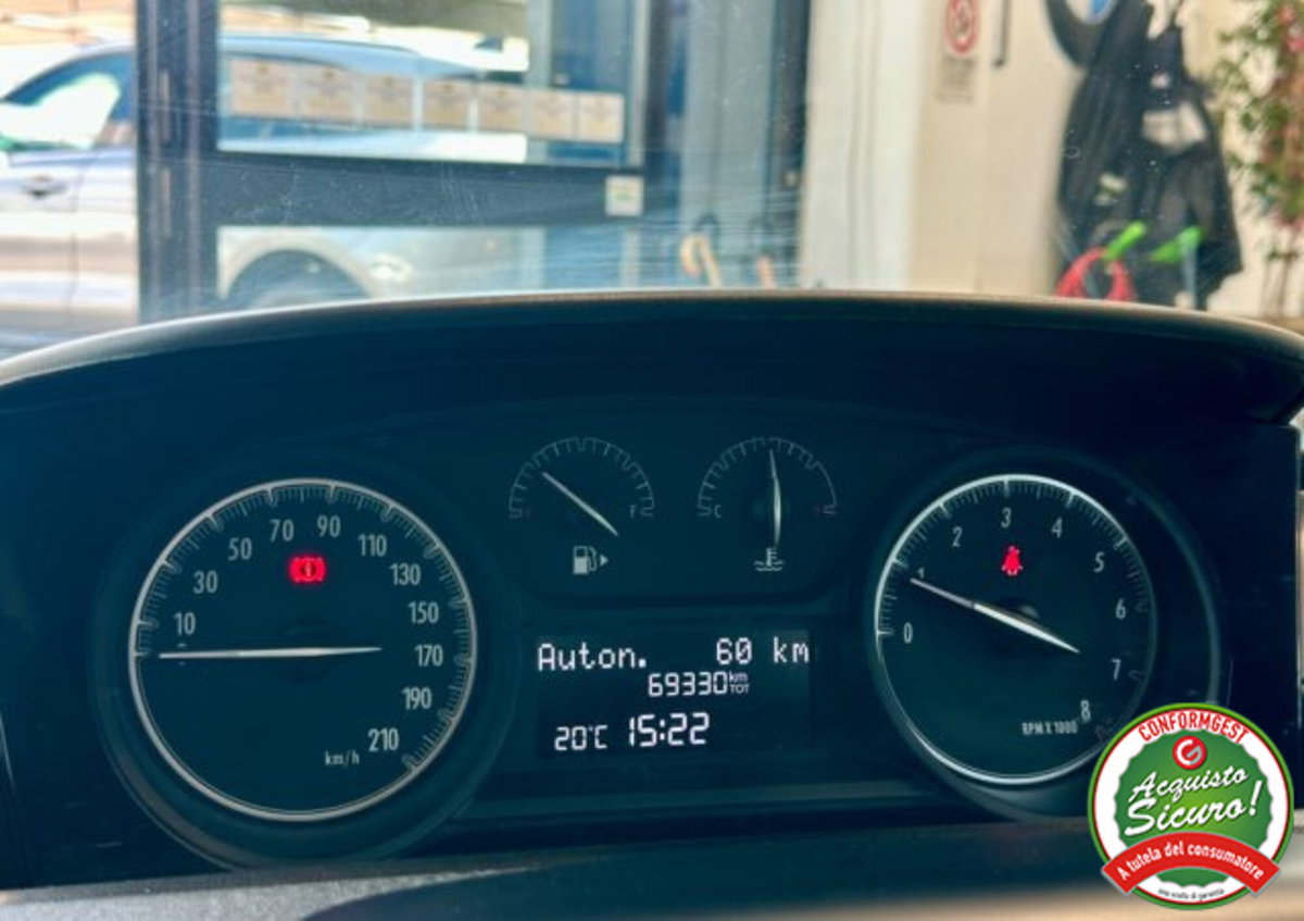 Lancia Ypsilon 1.2 69 CV 5 porte Elefantino Blu (16)
