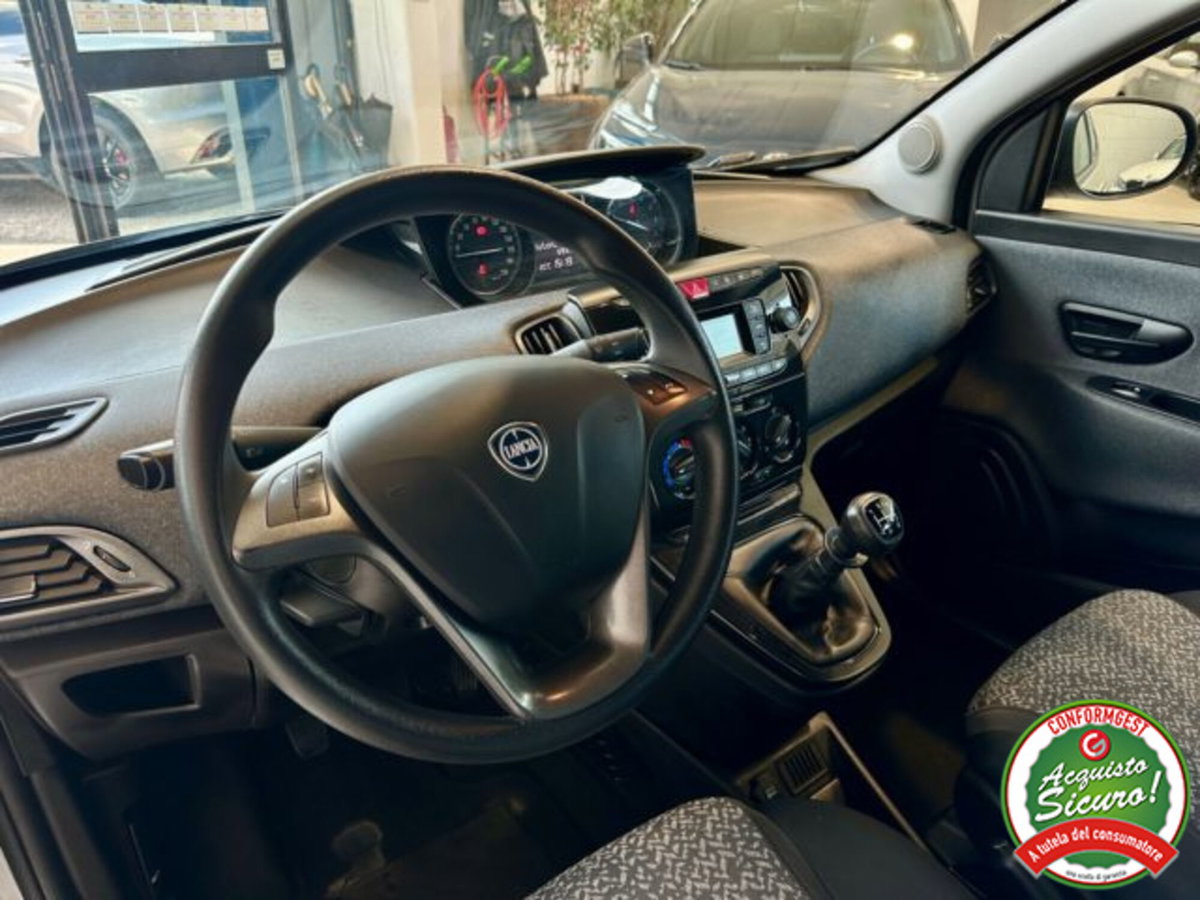 Lancia Ypsilon 1.2 69 CV 5 porte Elefantino Blu (7)