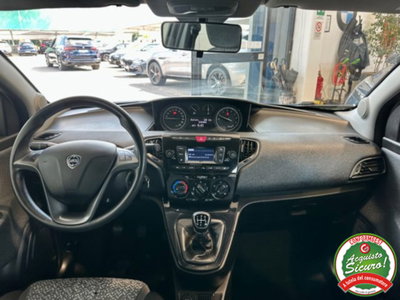 Lancia Ypsilon 1.2 69 CV 5 porte Elefantino Blu (9)