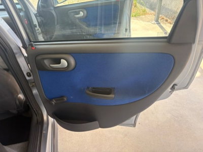 Opel Corsa 1.2i 16V cat 5 porte Enjoy (18)