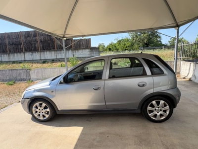 Opel Corsa 1.2i 16V cat 5 porte Enjoy (8)