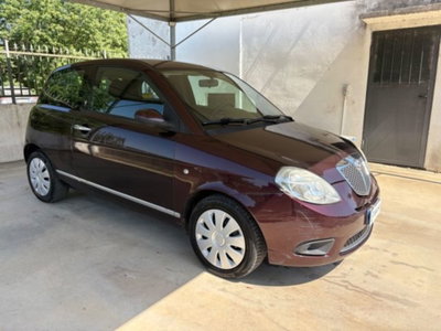 Lancia Ypsilon 1.2 New Oro (3)