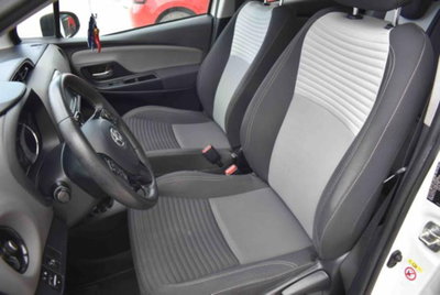 Toyota Yaris 1.5 Hybrid 5 porte Active (8)
