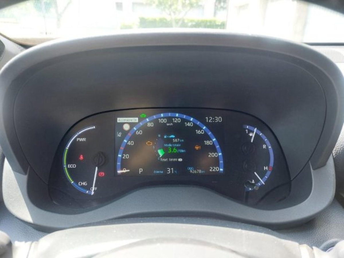 Toyota Yaris Cross 1.5 Hybrid 5p. E-CVT Trend (6)