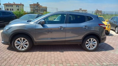 Nissan Qashqai 1.6 dCi 2WD N-Connecta (4)