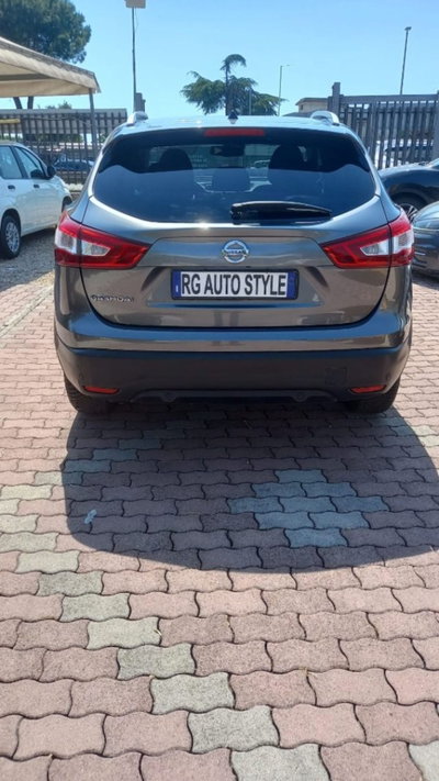 Nissan Qashqai 1.6 dCi 2WD N-Connecta (6)