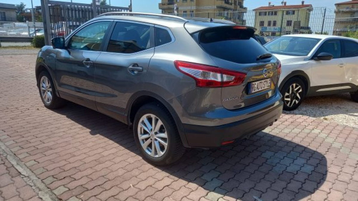 Nissan Qashqai 1.6 dCi 2WD N-Connecta (7)