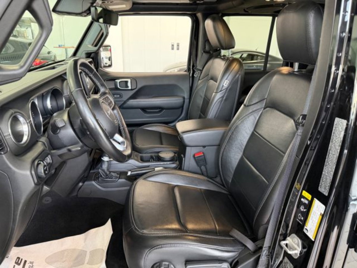 Jeep Gladiator 3.0 Diesel V6 80th Anniversary (8)